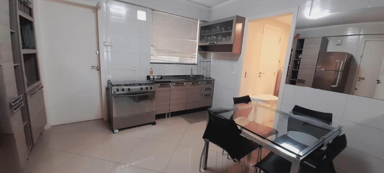 Lindo Apartamento No Coracao Da Cidade - Apartamento Inteiro Ou Seja Nao E Compartilhado Com Outras Pessoas - Perto De Tudo - 2 Quartos - Ar Condicionado - Churrasqueira - Cozinha Completa - 120 Metros Quadrados Ao Todo - Quartos Com 12 Metros Quadra Uniao Da Vitoria Exterior foto